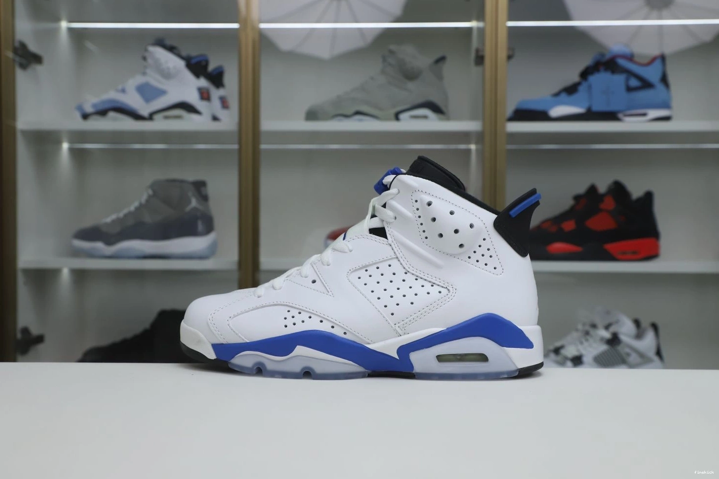 6 JORDAN RETRO SPORT AIR BLUE 0730